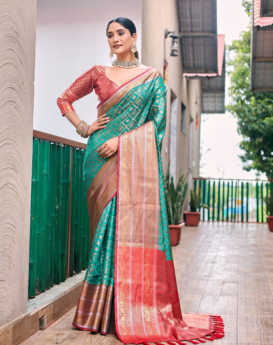 Banarasi Handloom - Verdant Glamour